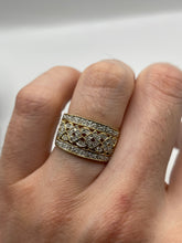 Load image into Gallery viewer, 9ct gold diamond cluster ring
