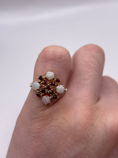 9ct gold opal and garnet ring