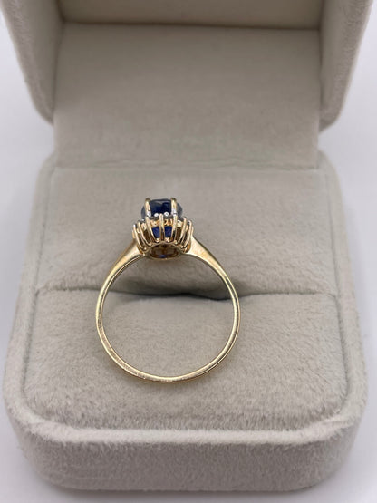 9ct gold kyanite and zircon ring