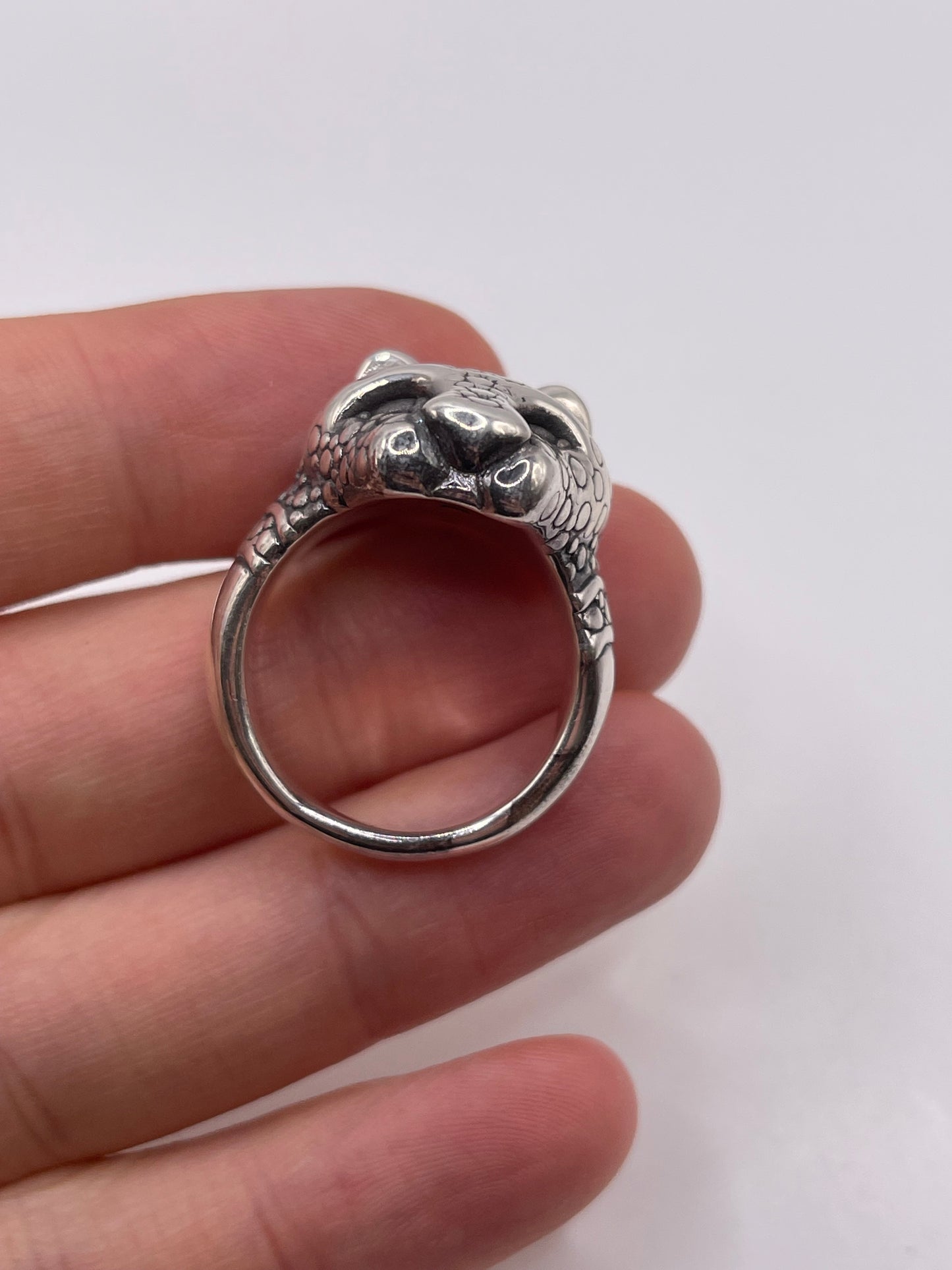 Silver panther ring