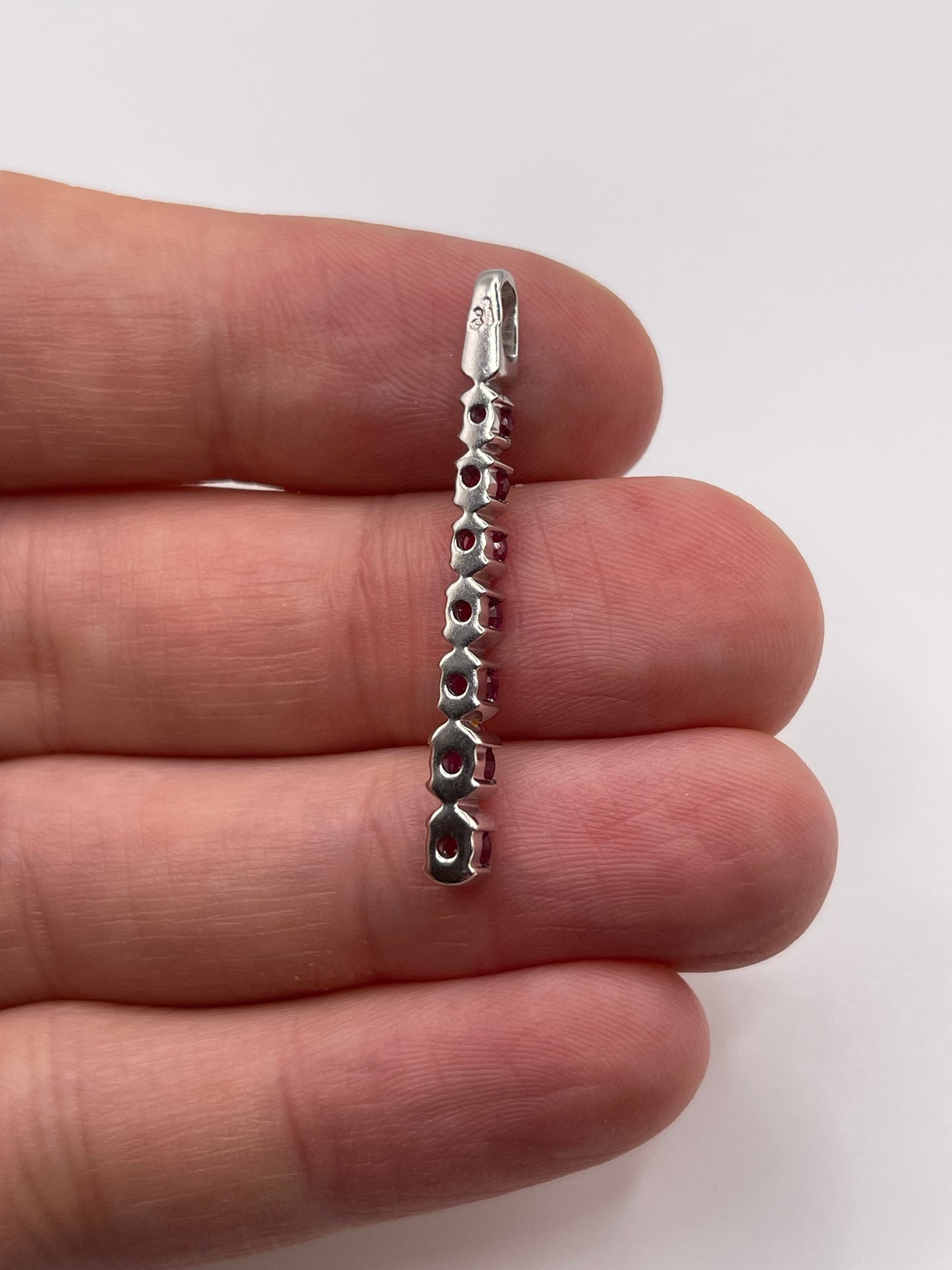 18ct white gold ruby pendant