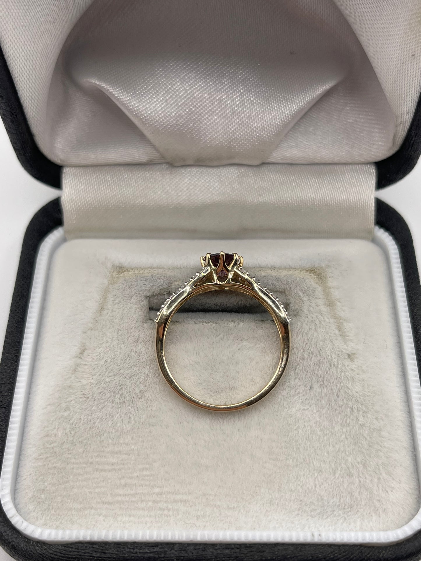 9ct gold quartz and zircon ring