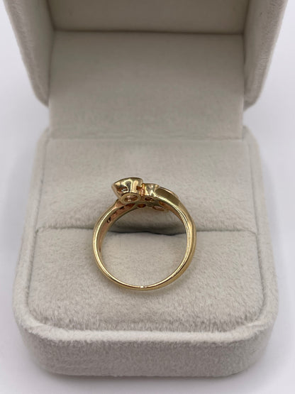 9ct gold topaz and diamond ring