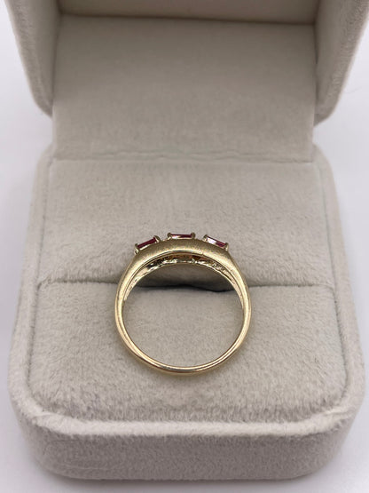 9ct gold spinel and diamond ring