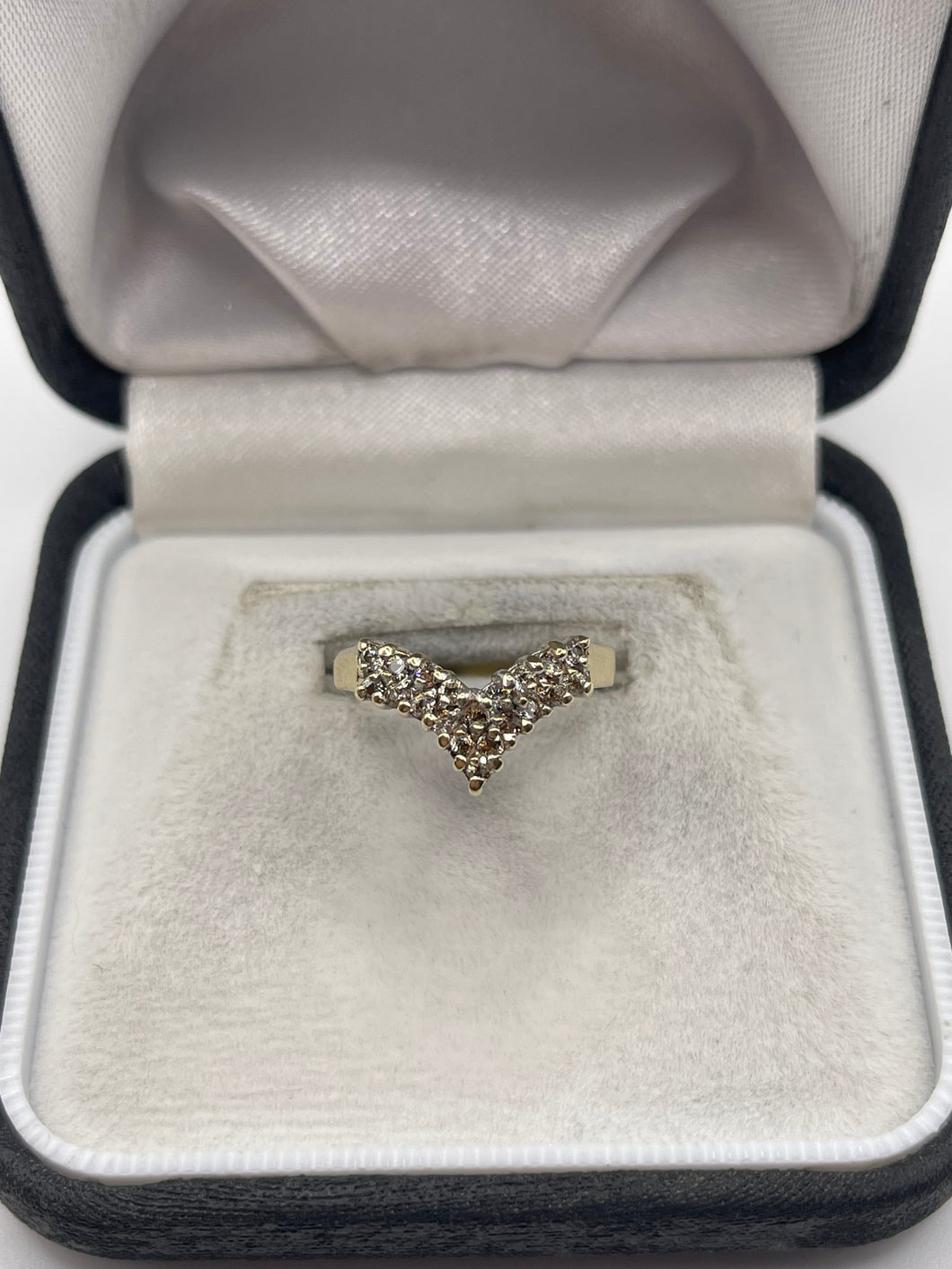 9ct gold diamond wishbone ring