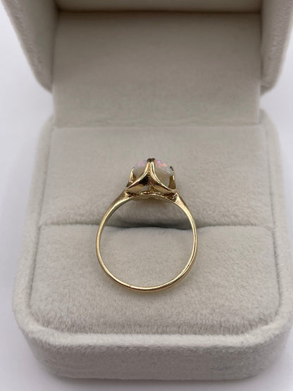 9ct gold opal ring