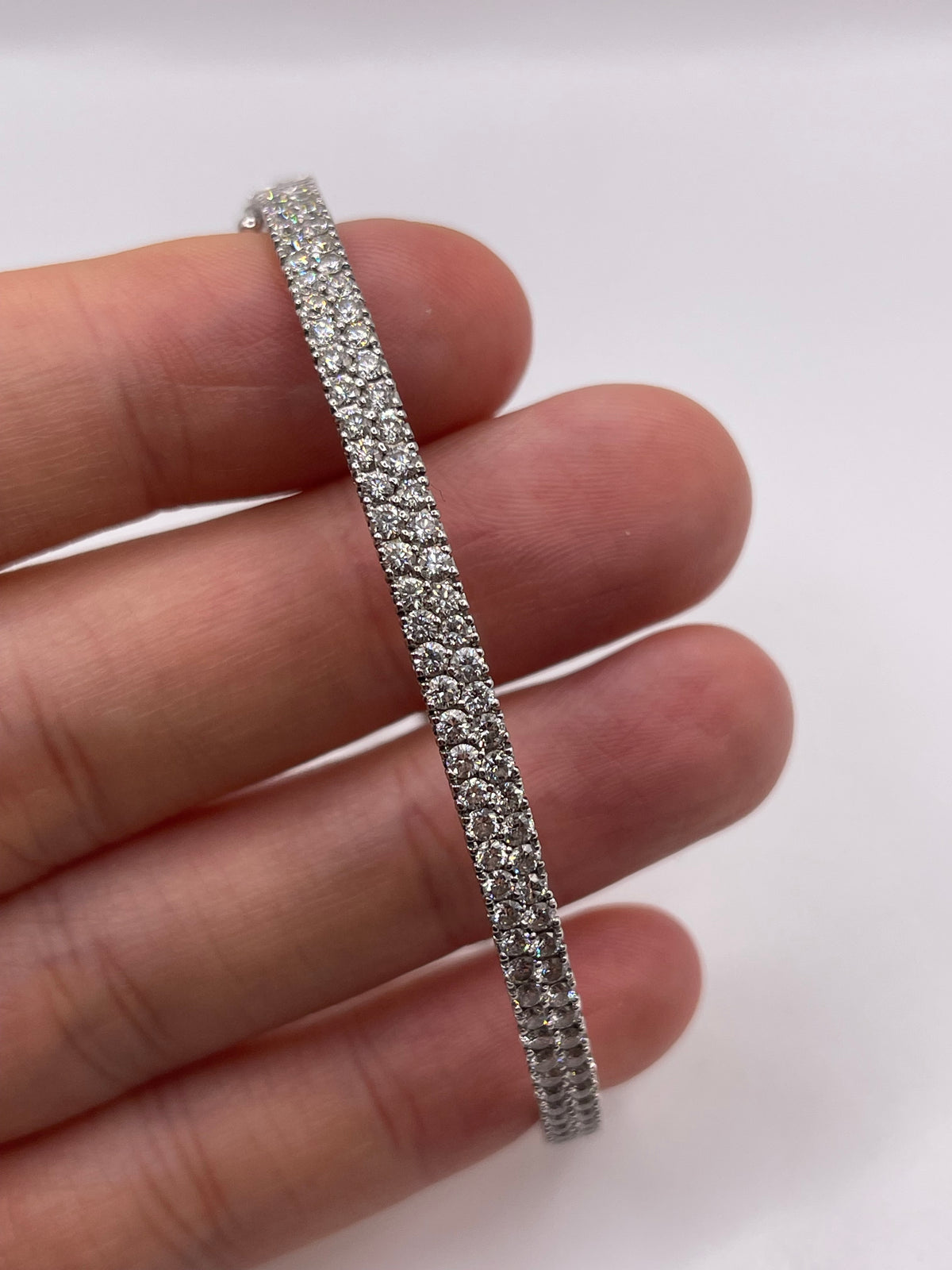 18ct white gold diamond cluster bangle