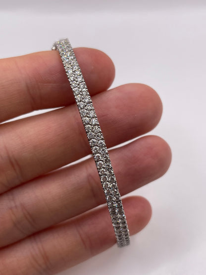 18ct white gold diamond cluster bangle