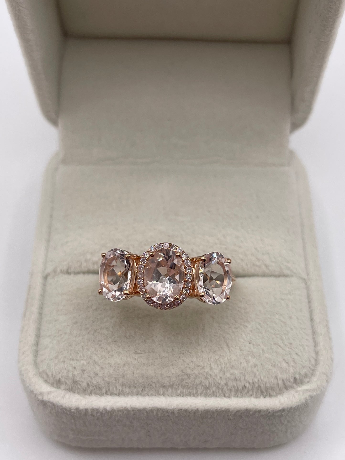 9ct rose gold morganite and diamond ring