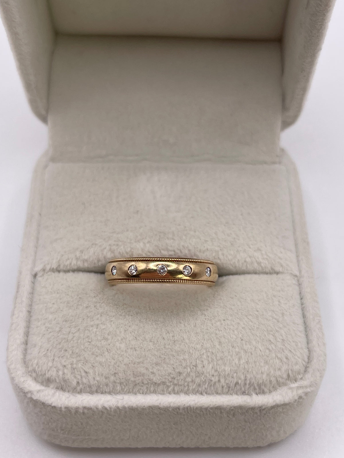 9ct gold diamond ring