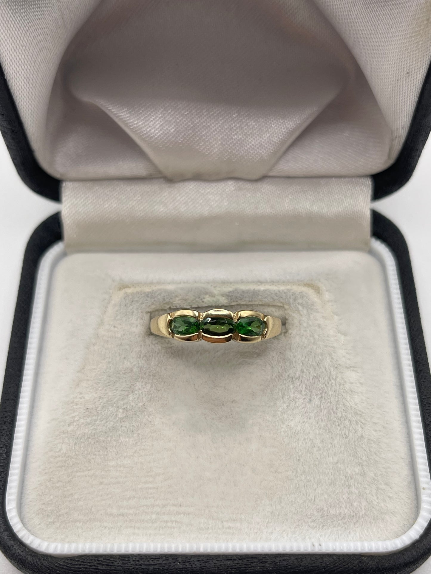 9ct gold diopside ring