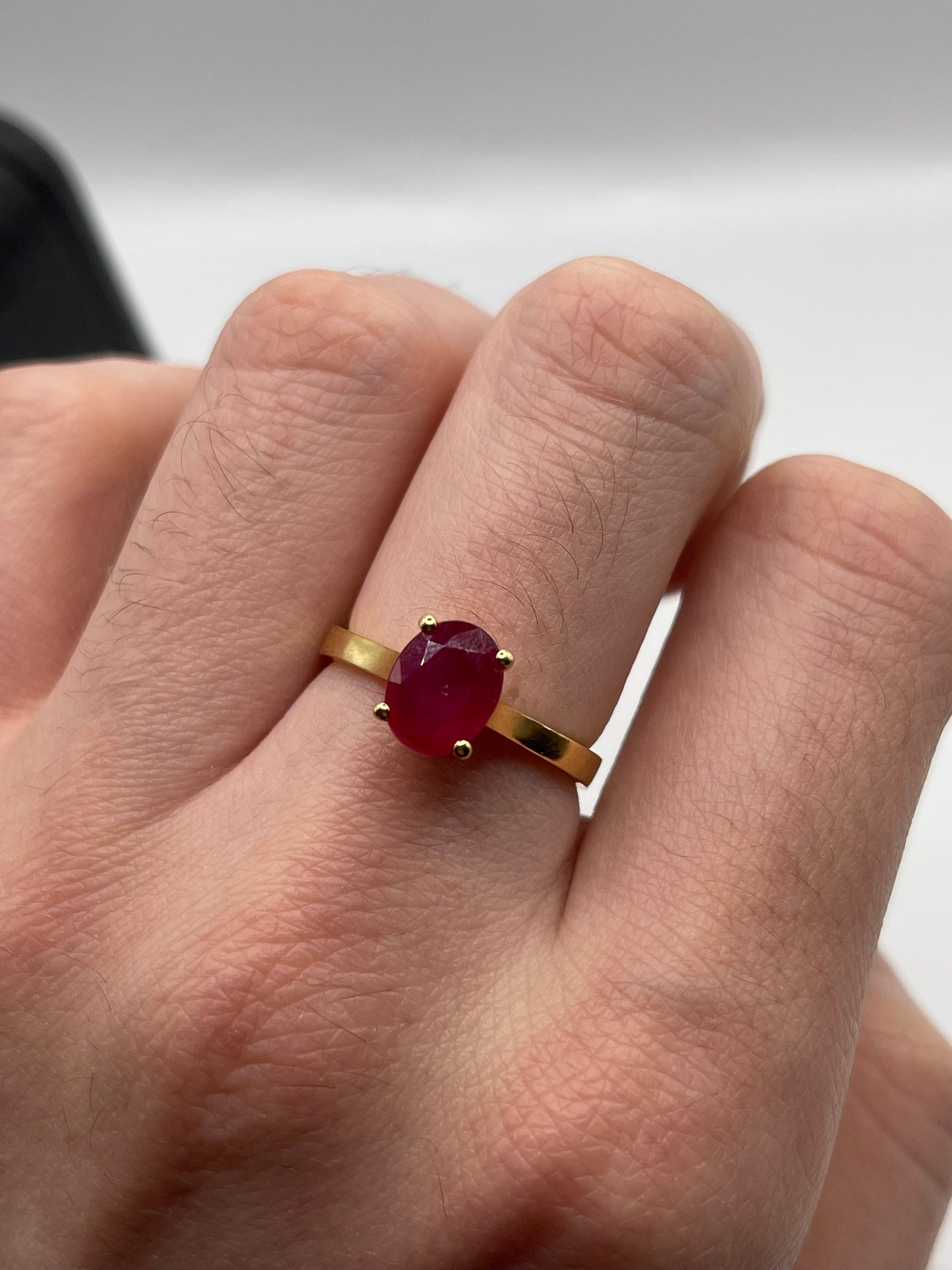 18ct gold ruby ring
