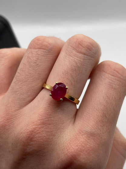 18ct gold ruby ring