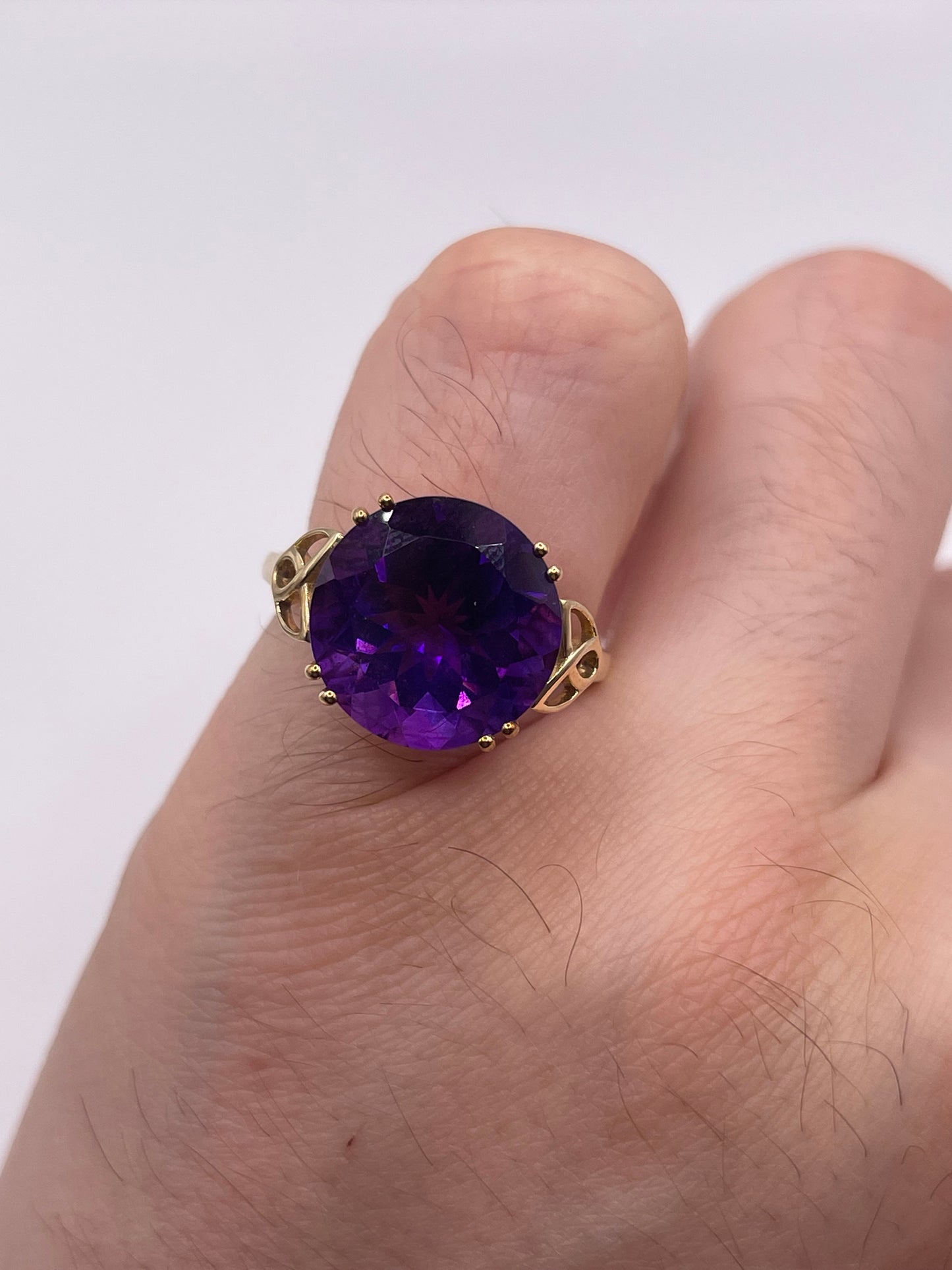 9ct gold amethyst ring