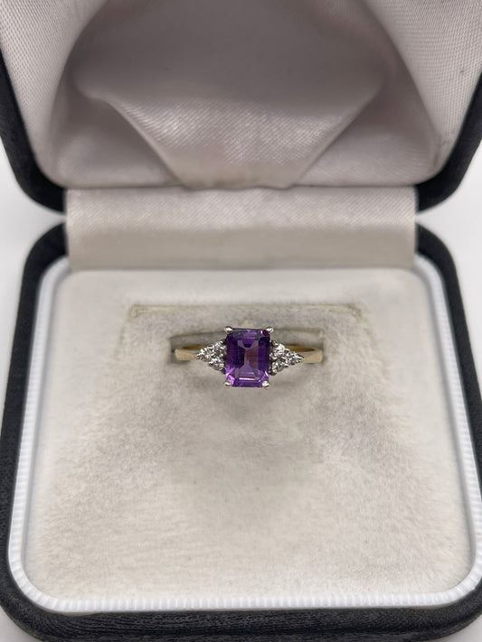 9ct gold amethyst and cz ring