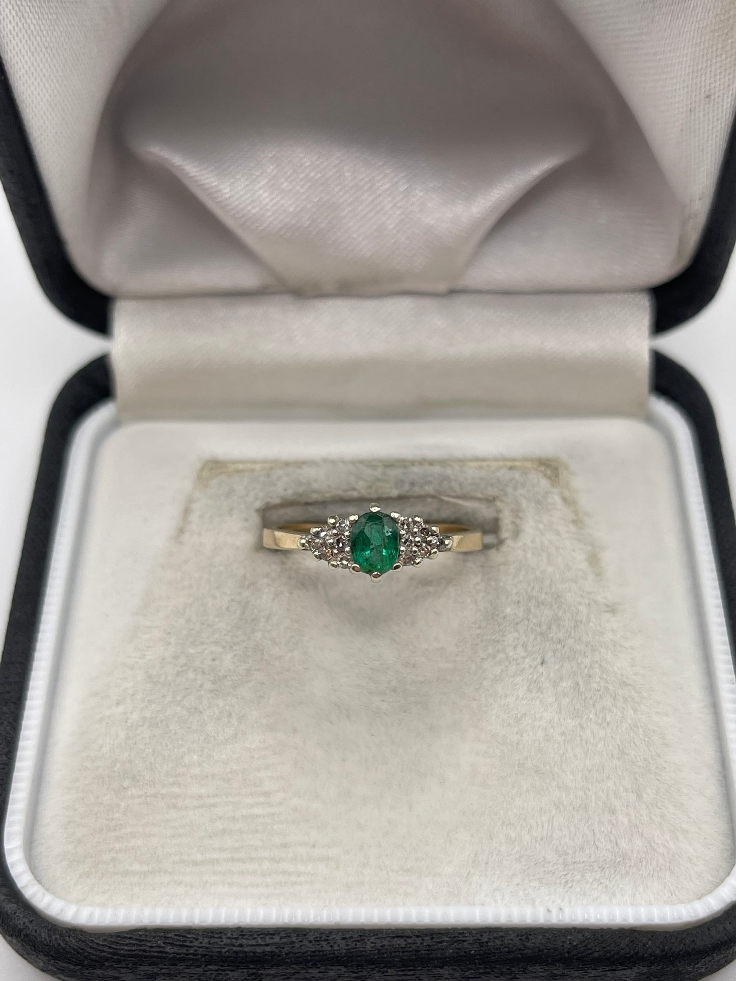 9ct gold emerald and diamond ring