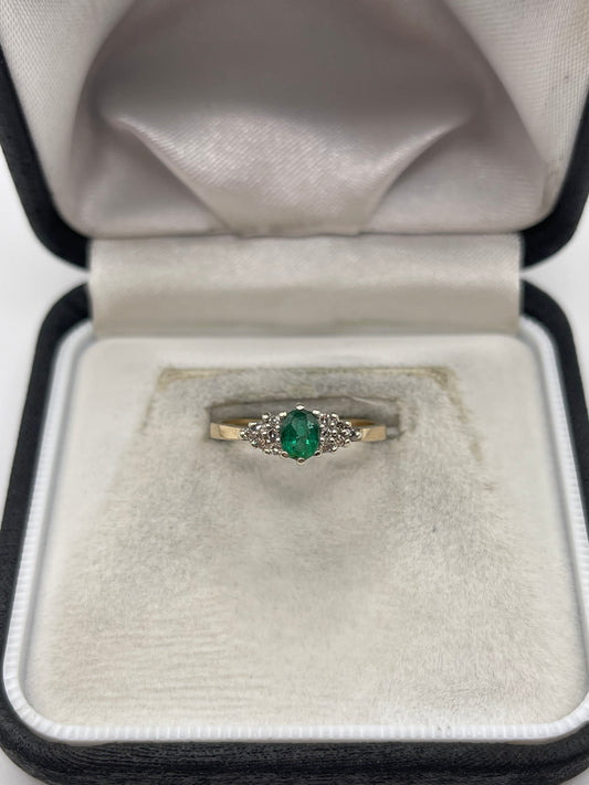 9ct gold emerald and diamond ring