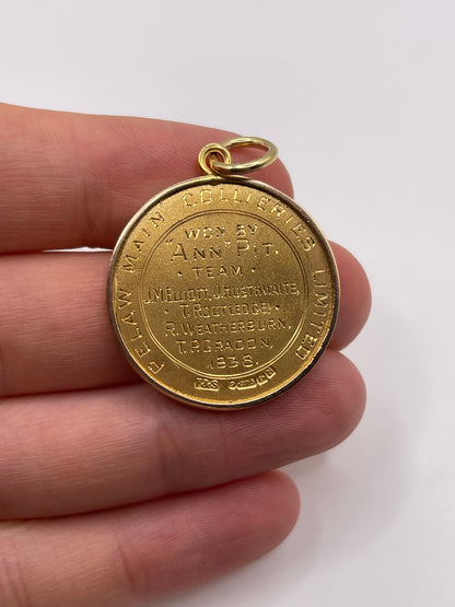 9ct gold fob pendant