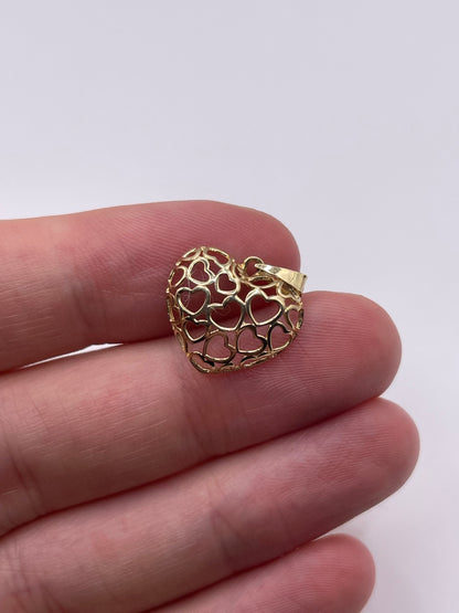 9ct gold heart pendant