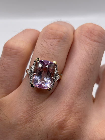 18ct gold kunzite and diamond ring