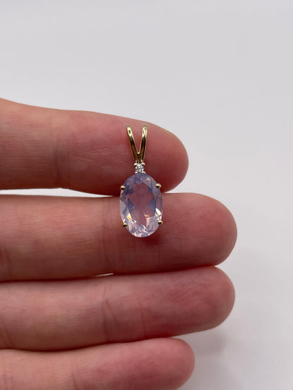 9ct gold quartz pendant