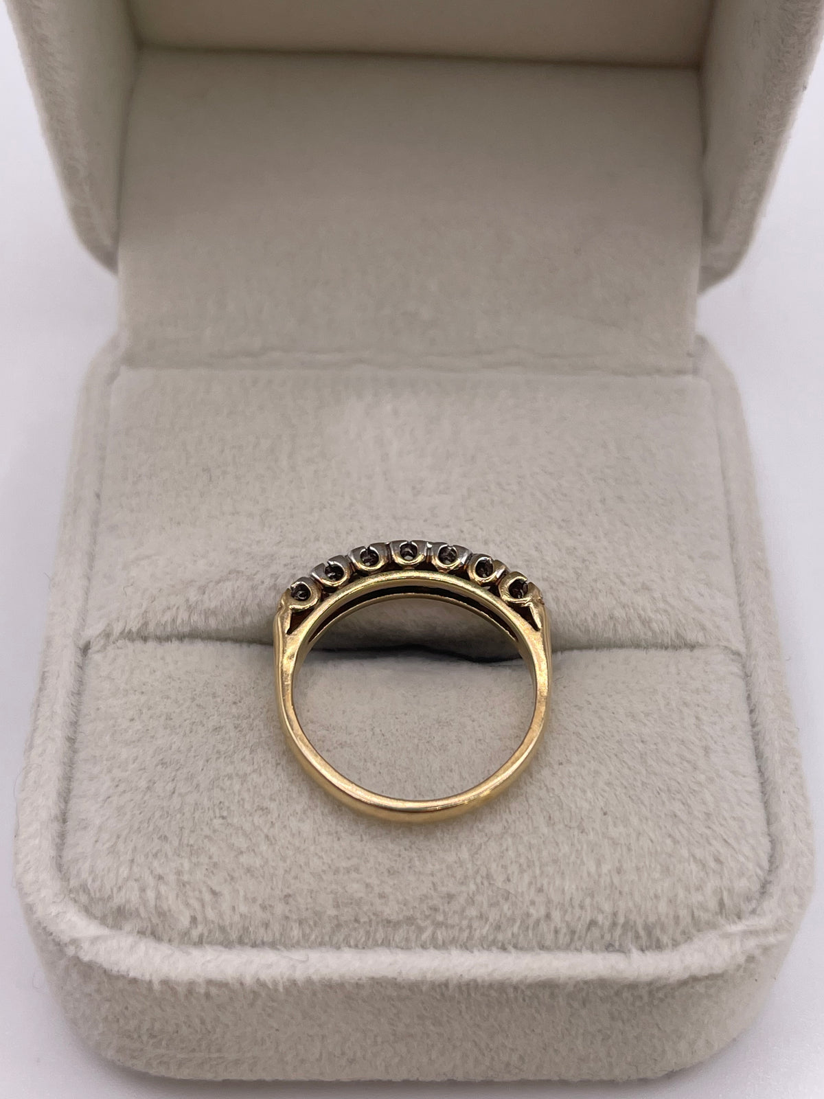 9ct gold diamond ring