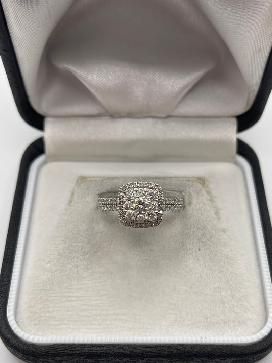 18ct white gold diamond cluster ring