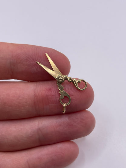 9ct gold scissors charm