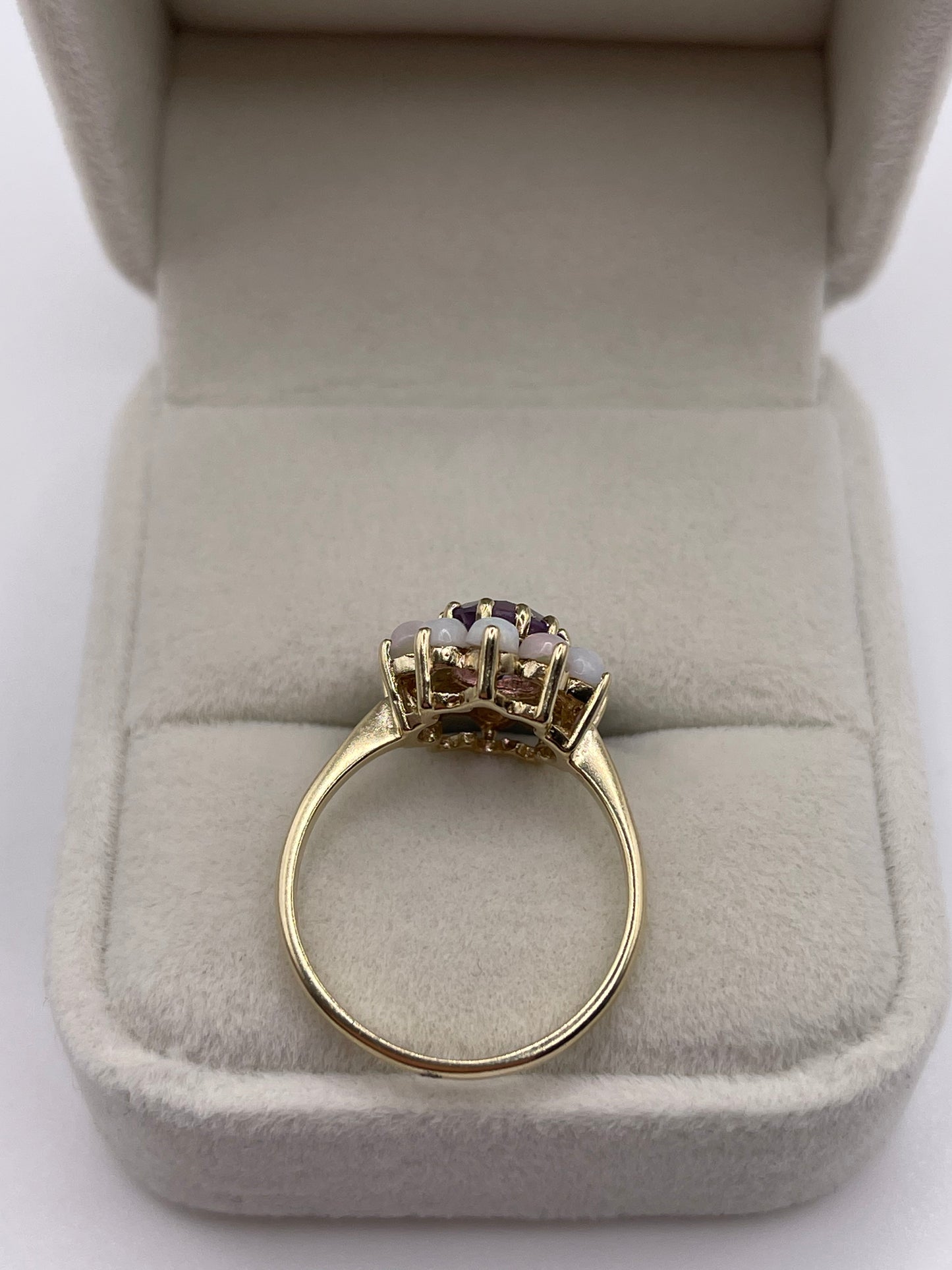 9ct gold amethyst and opal ring