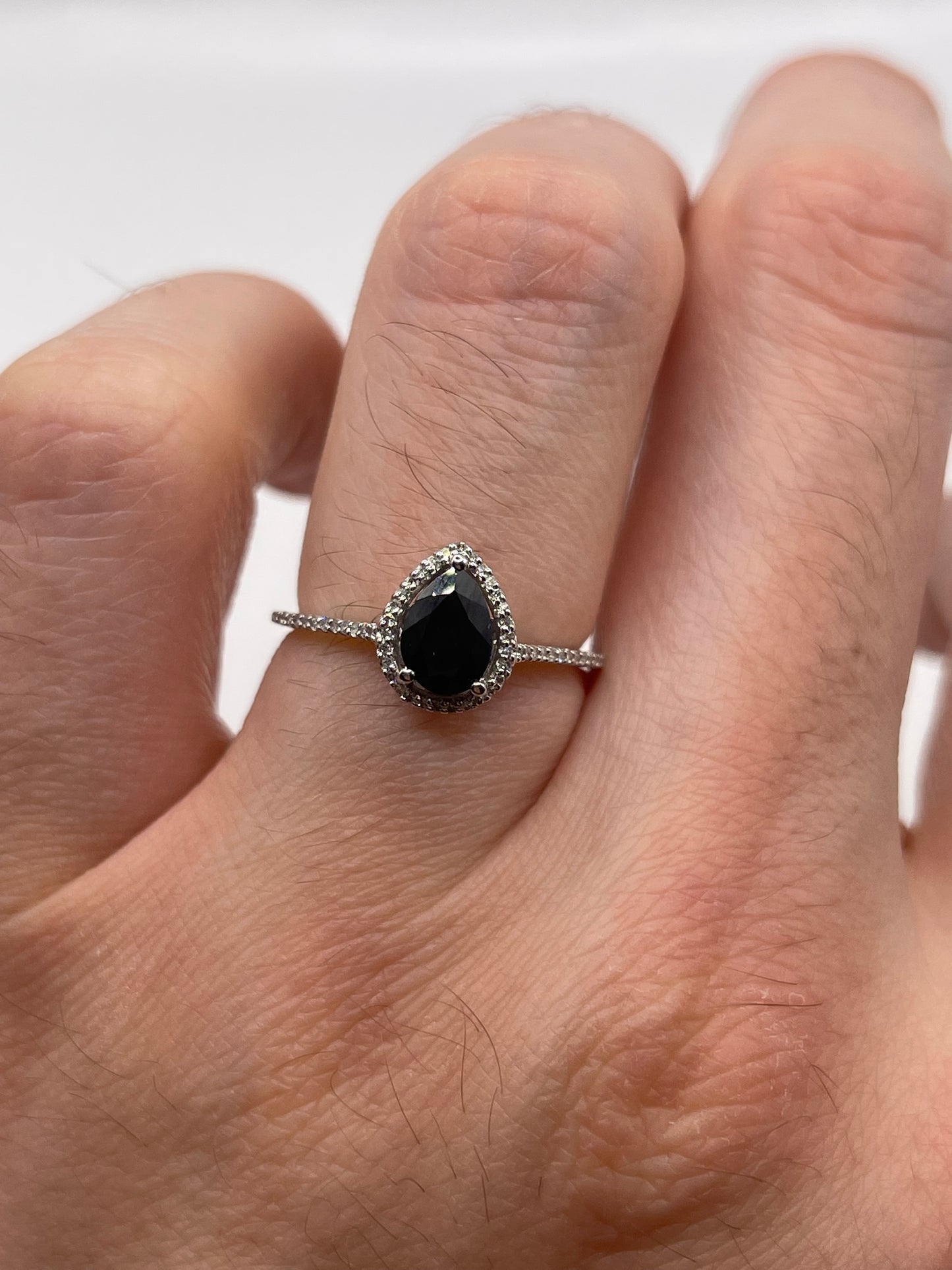 9ct white gold sapphire and diamond ring