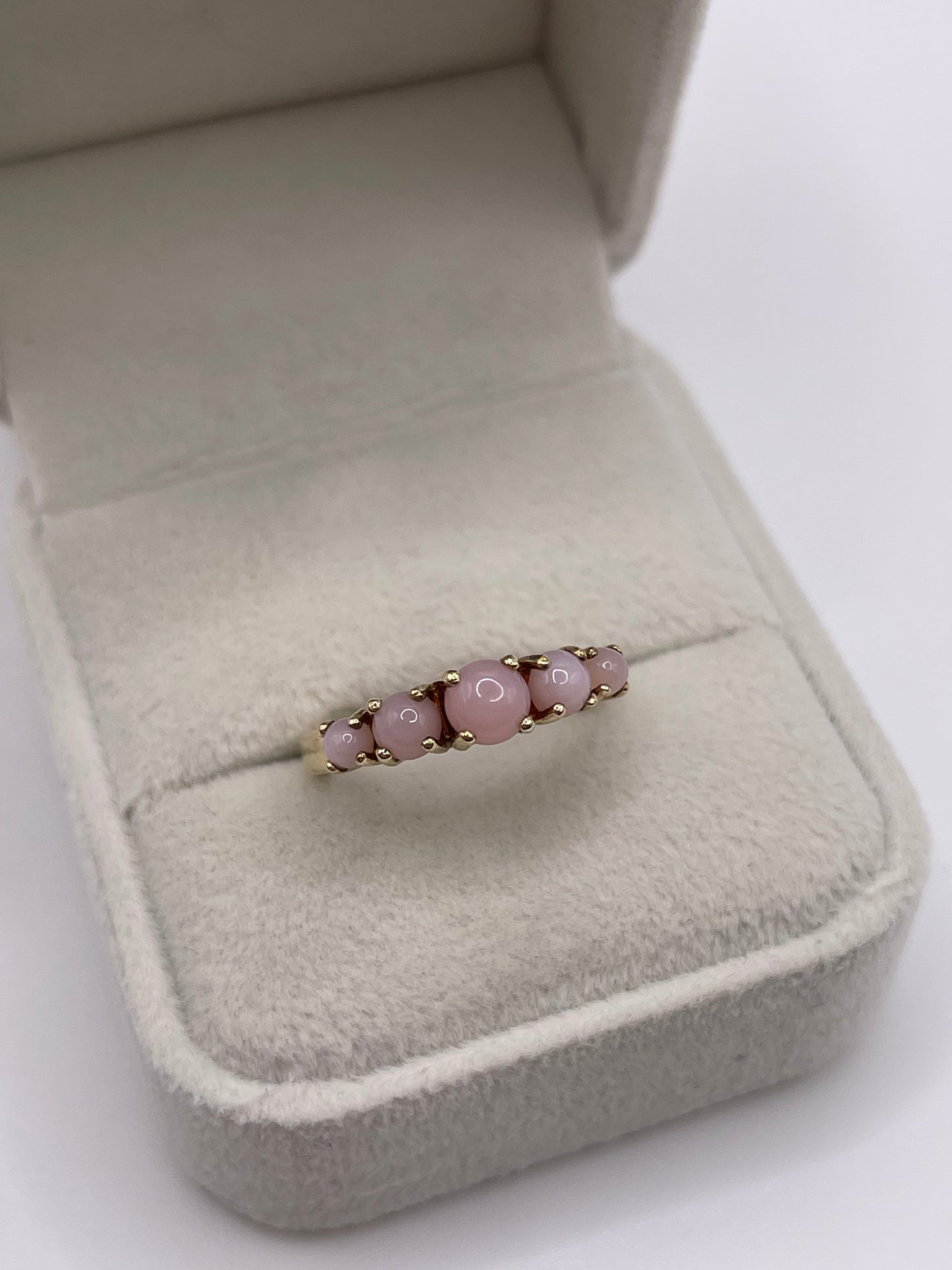 9ct gold pink opal ring