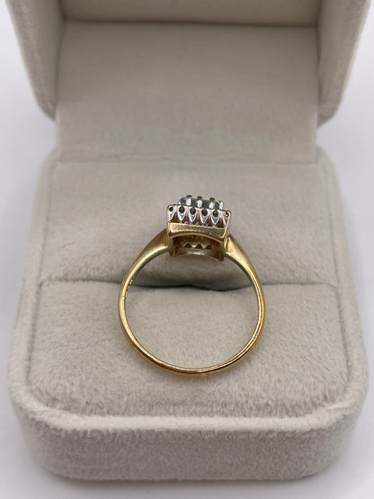 9ct gold aquamarine and diamond ring