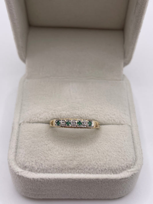 9ct gold emerald and diamond ring