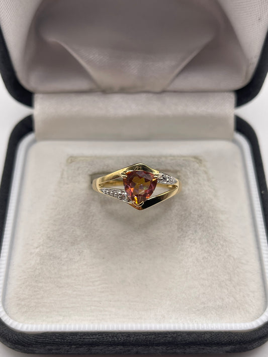 9ct gold topaz ring