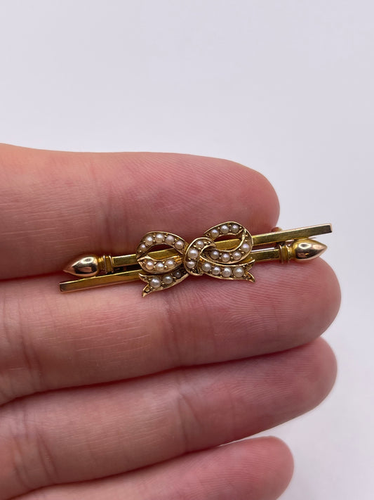 15ct gold pearl bow brooch