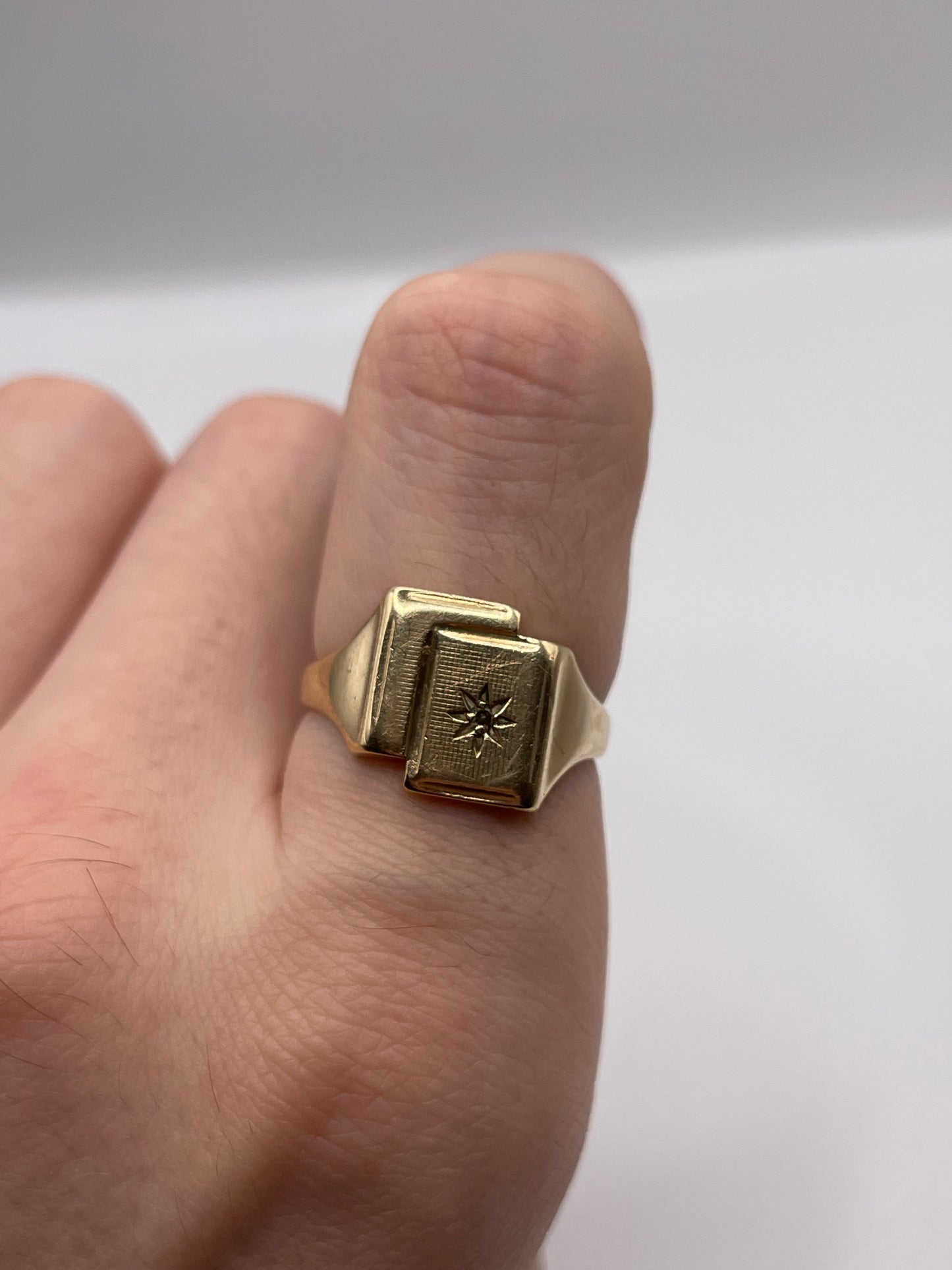 9ct gold diamond signet ring