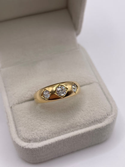 Antique 18ct gold 3 stone diamond gypsy ring