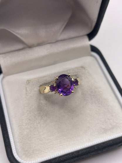 9ct gold amethyst and diamond ring