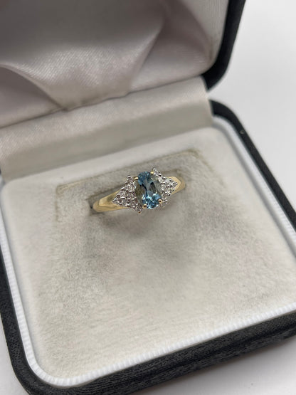 9ct gold topaz and diamond ring