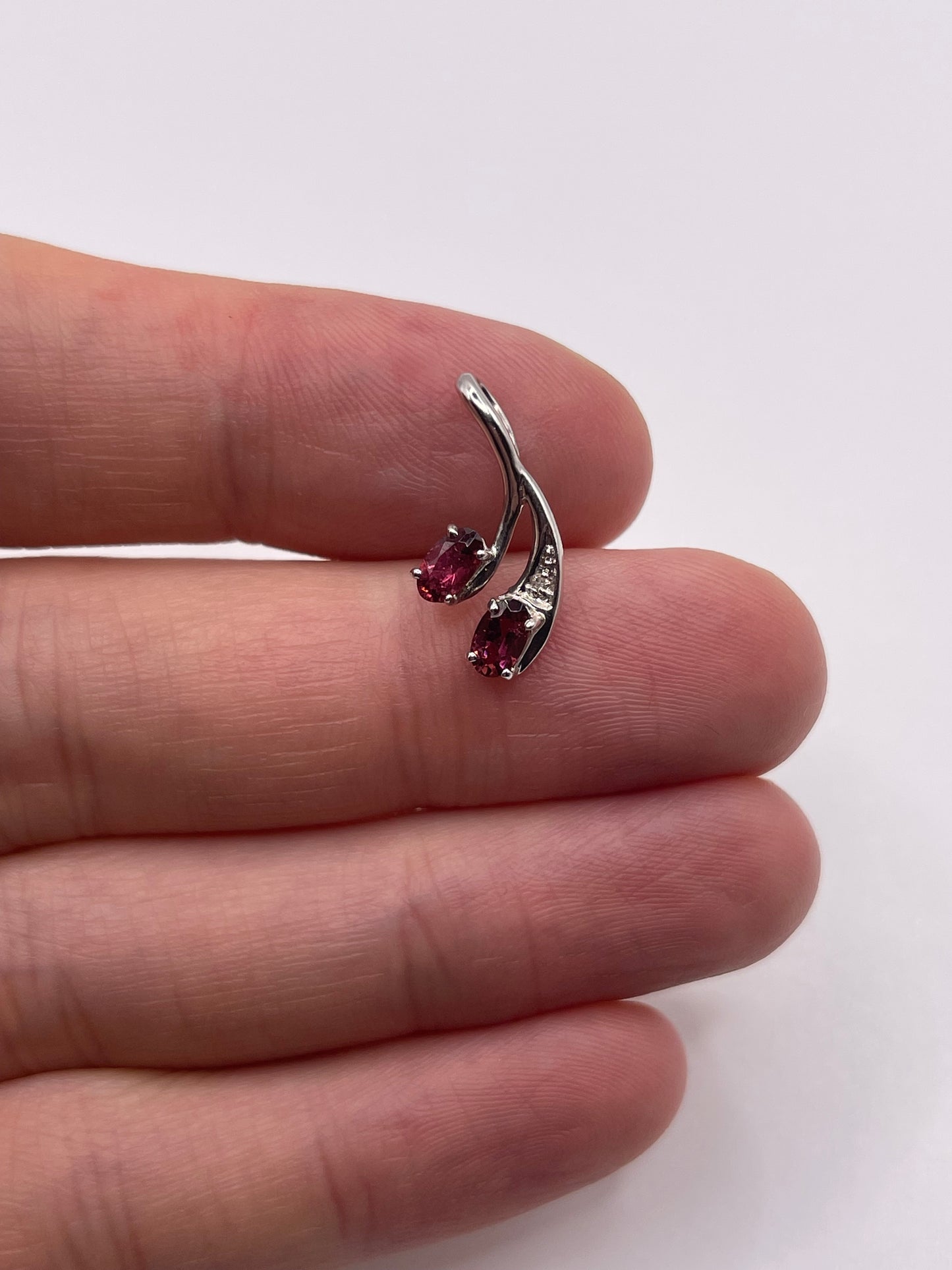 9ct white gold tourmaline and diamond pendant