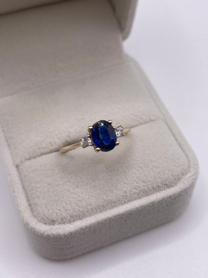 9ct gold kyanite and zircon ring