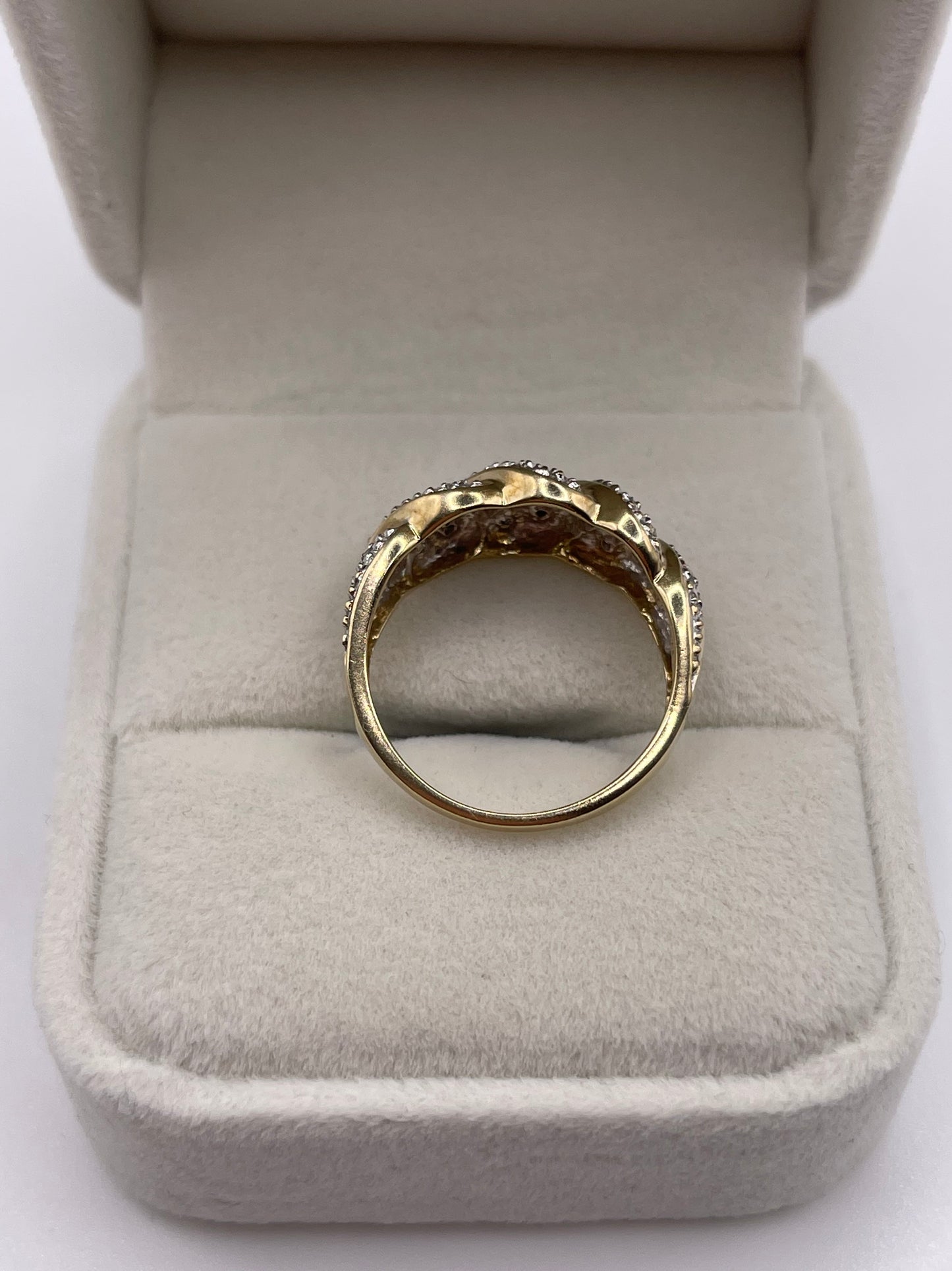 9ct gold diamond ring