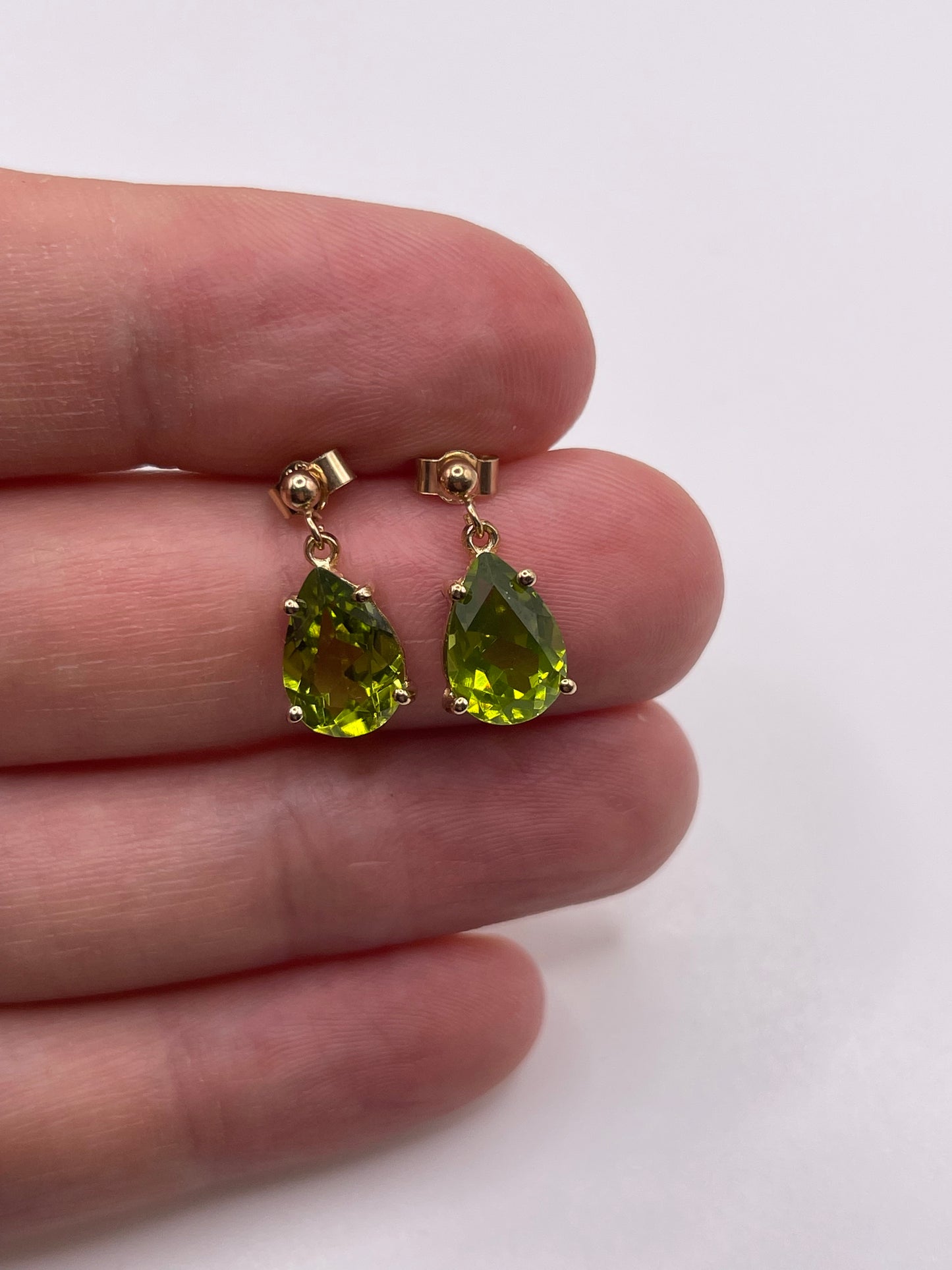 9ct gold peridot earrings