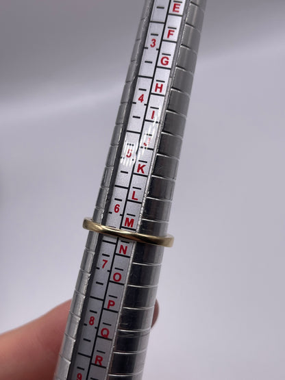 9ct gold diamond ring