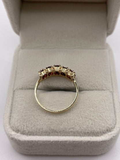 9ct gold garnet ring