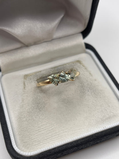9ct gold quartz ring