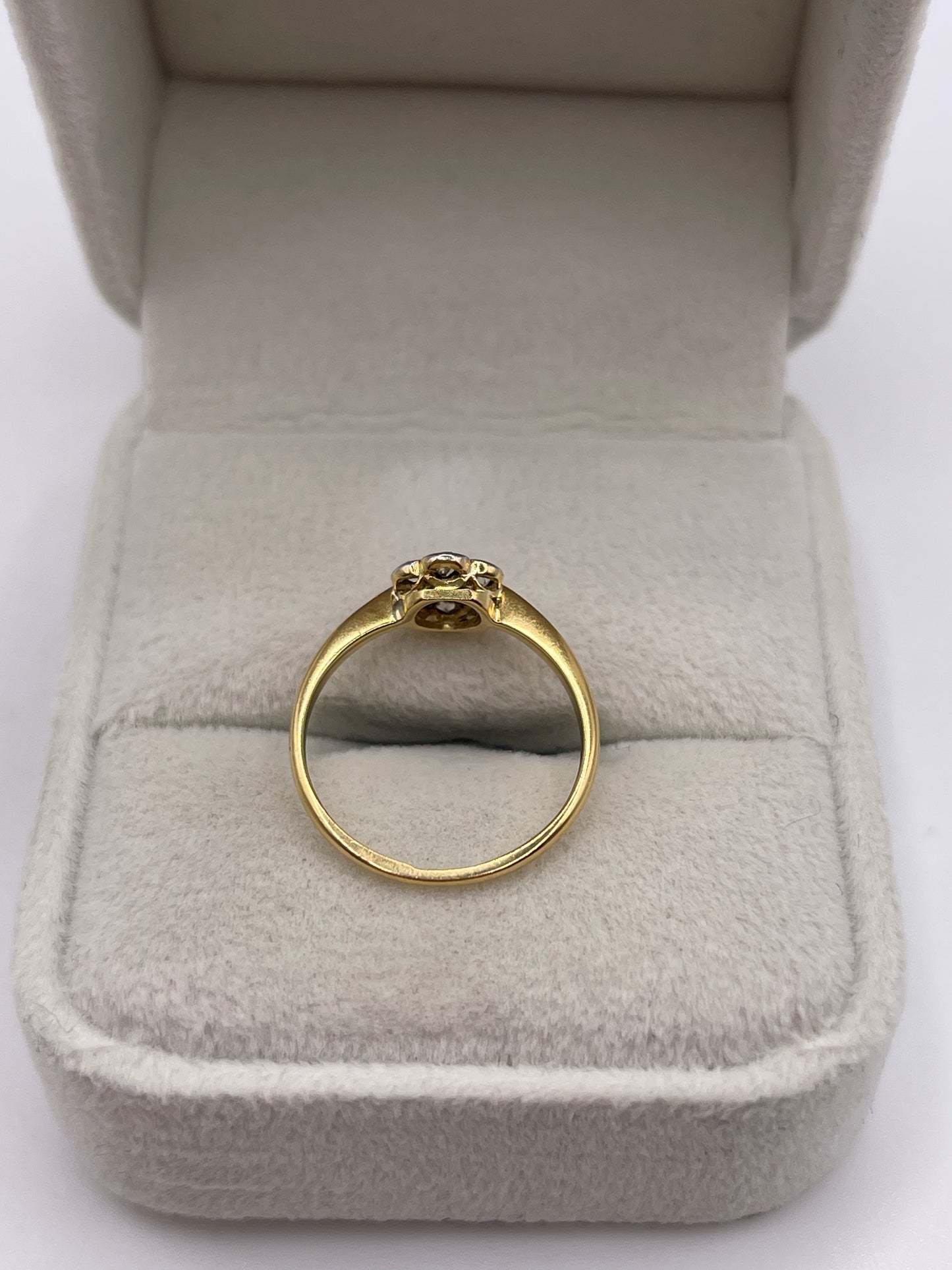 18ct gold platinum and diamond ring
