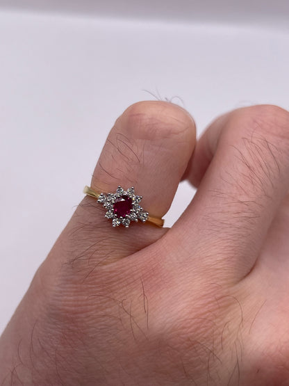 18ct gold ruby and diamond ring
