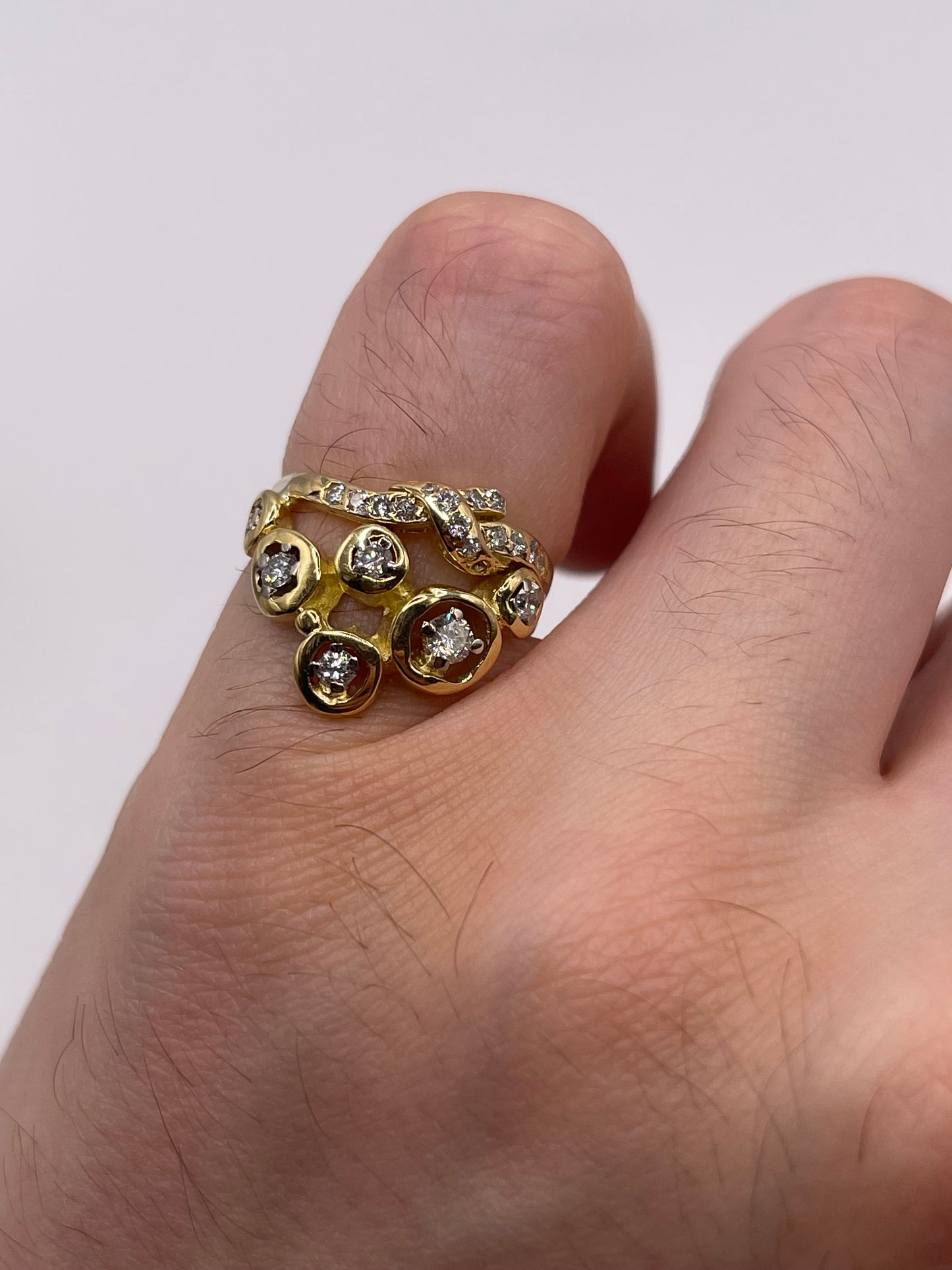 18ct gold diamond ring