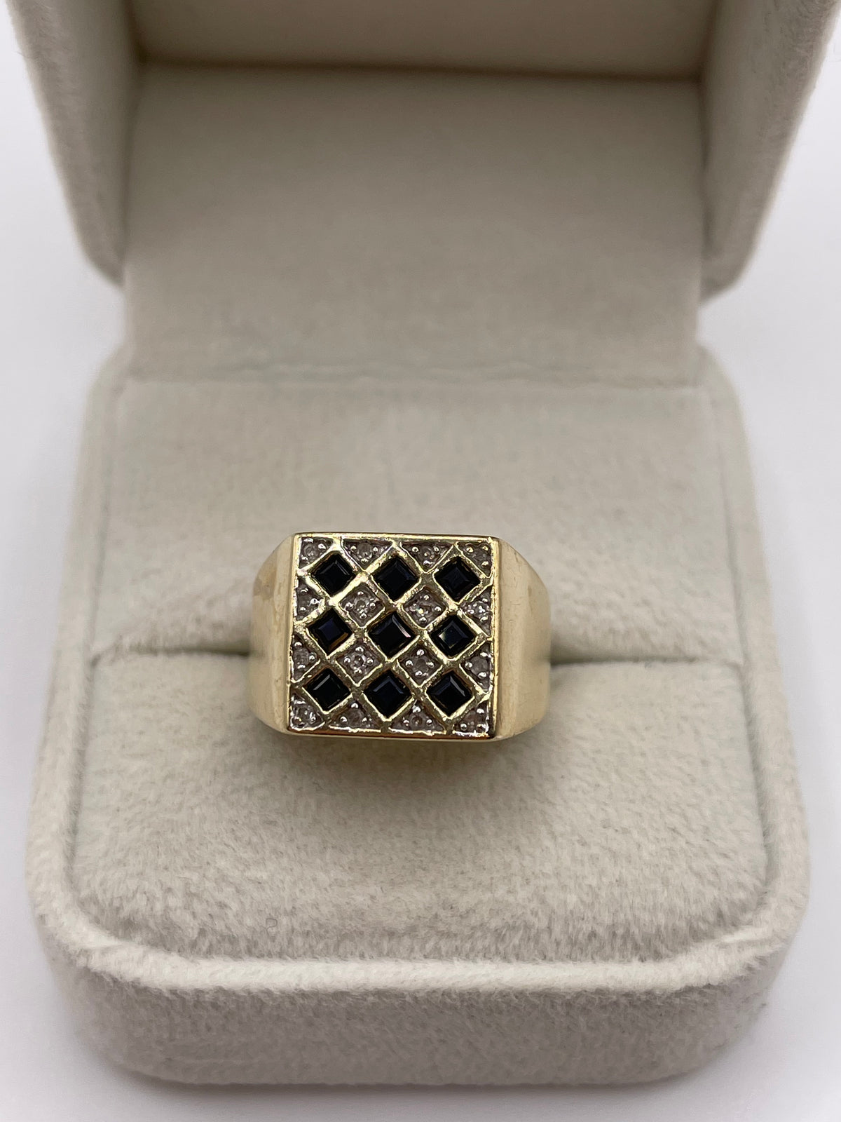 9ct gold sapphire and diamond cluster ring